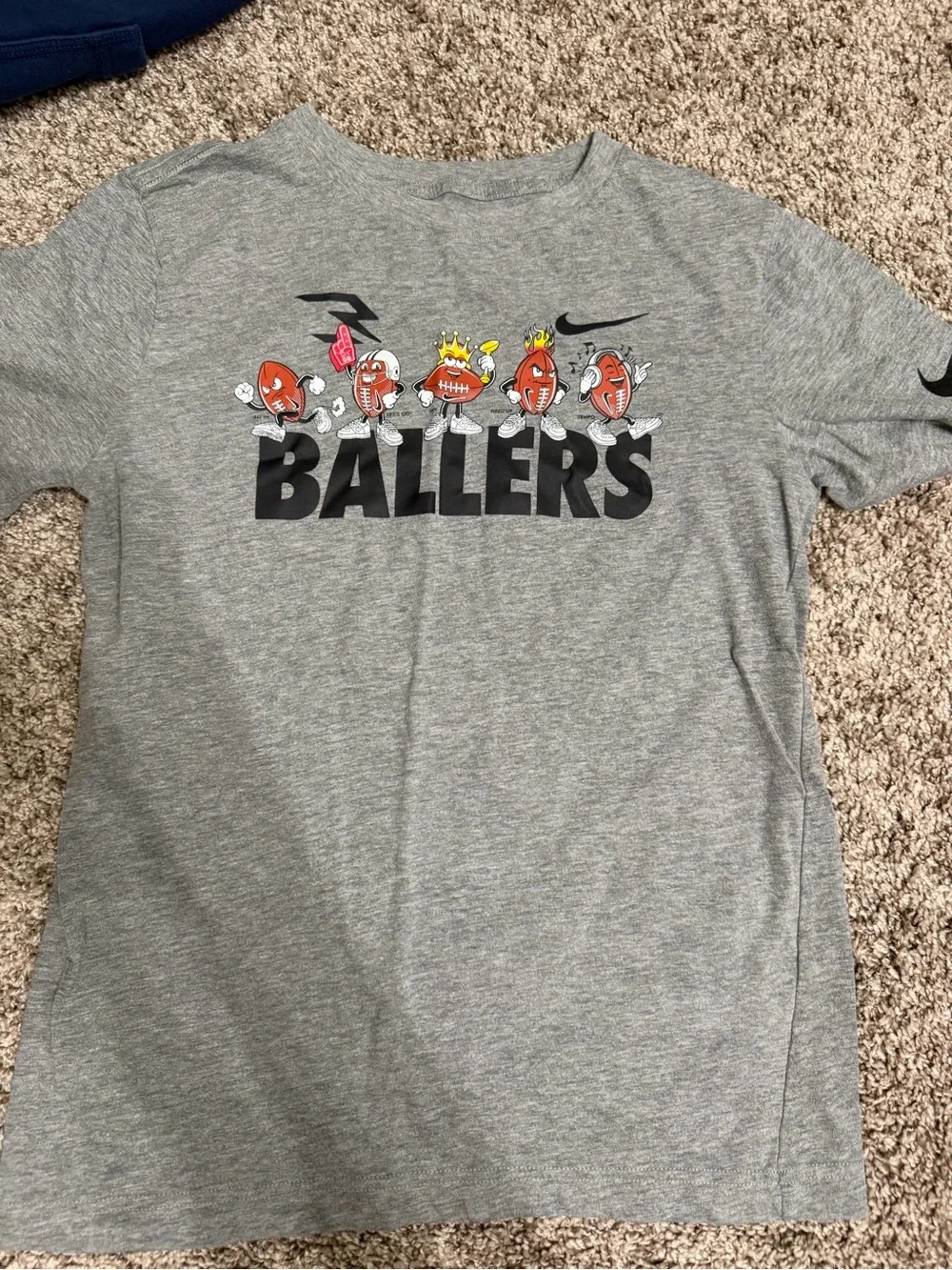 Nike Lot - Nike Hoodies + 5 Tshirts YL